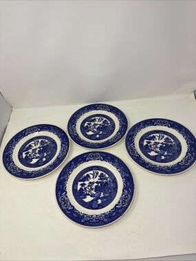 Set of 4 Willow Ware Royal China underglaze, blue/white dinner 9” plate.